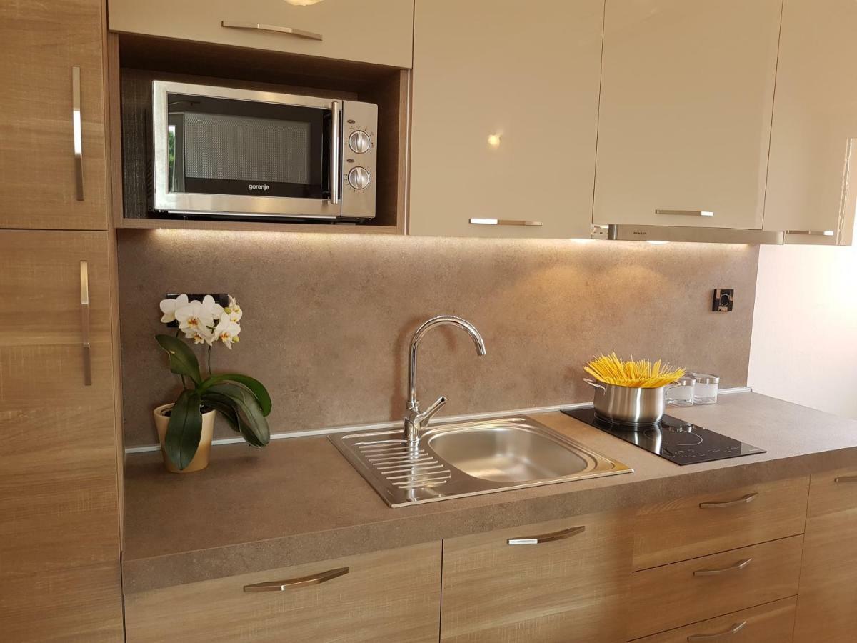 Apartment Taja Liznjan Ngoại thất bức ảnh
